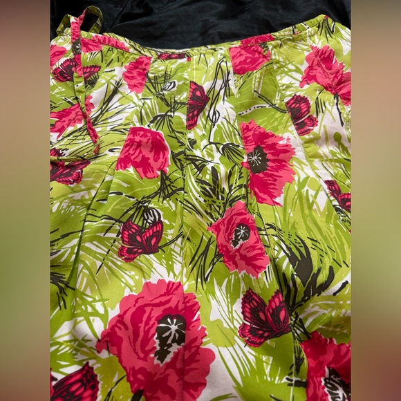 Talbots Woman’s Green/pink Butterfly Floral Pleated Skirt Size 12 Knee Length - Picture 5 of 10